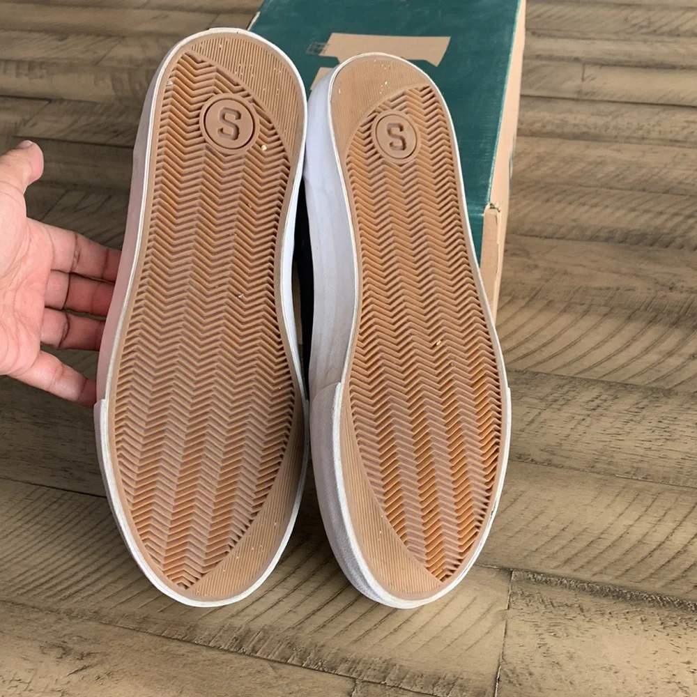 State Footwear Felton Black Suede Slip Ons size 9 - Picture 8 of 10